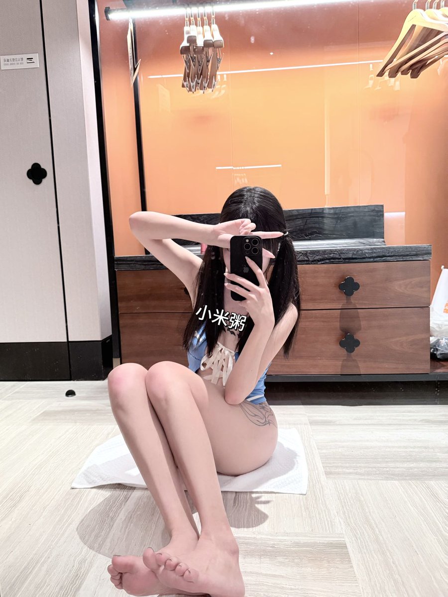 坐标：苏州
年龄(年份):02
身高体重罩杯:161 86 32c
（即敏感易湿）:水多 轻度sm
特点(如:主动，骚):活泼主动御萝双修甜妹型 白虎 0整 本人神似陈美嘉 有纹身
TG客服：https://t.co/nFgeMfSonW
TG频道：https://t.co/bFOkqaPKB8
🐧：1494246972
#苏州 #cosplay #江浙沪 #c圈 https://t.co/IMlNDYCFam