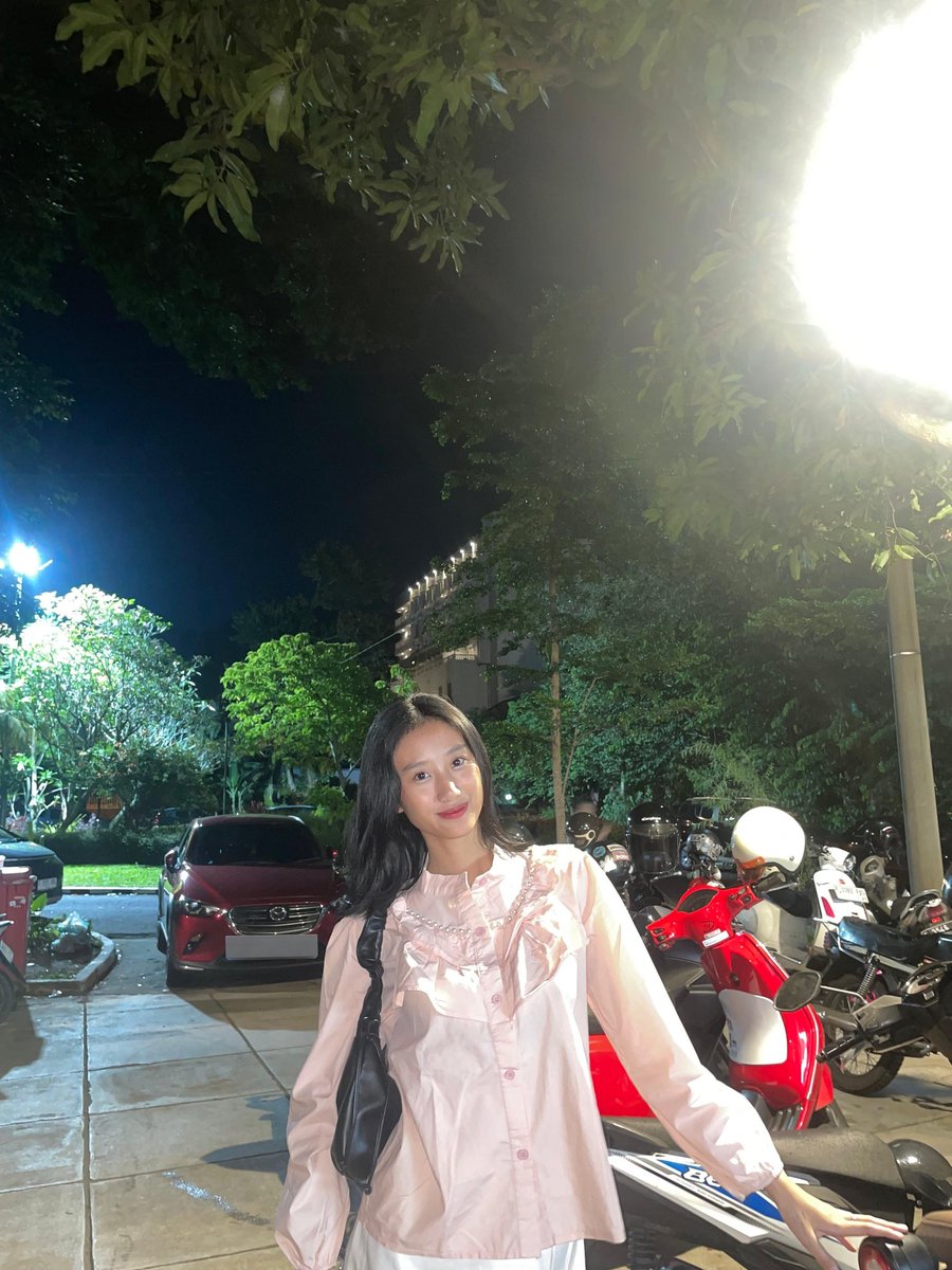 kaliseuta's tweet image. TGIF DAYY; #CALive 
rame bgt ya? tolong hapusin background nya dong #selCalday