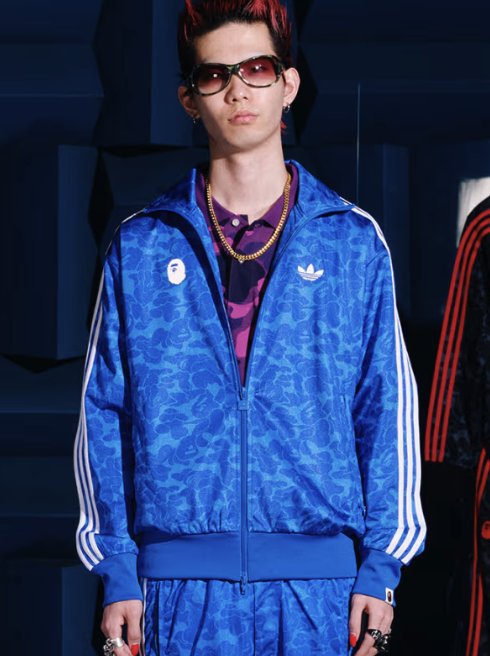 SOLELINKS's tweet photo. Ad: BAPE x adidas Collection dropping tomorrow (4/5) at 7am PT/10am ET => https://t.co/dDCKHMy2DP https://t.co/byFuGEuIzi