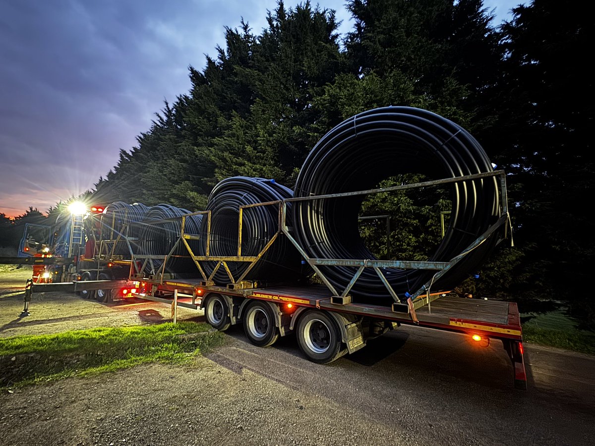 Duncan Gray (@dunc7g) on Twitter photo Busy few weeks ahead <a href="/GloucesterGolfC/">Gloucester Golf Club</a>
Irrigation project in full swing.👌🏻
Huge thanks to <a href="/andyaitkens74/">Andrew Moon</a> and <a href="/Aitkens_turf/">𝔸𝕀𝕋𝕂𝔼ℕ𝕊</a> for there support.
Going to be huge for the club and its future.⛳️👍 Busy few weeks ahead <a href="/GloucesterGolfC/">Gloucester Golf Club</a>
Irrigation project in full swing.👌🏻
Huge thanks to <a href="/andyaitkens74/">Andrew Moon</a> and <a href="/Aitkens_turf/">𝔸𝕀𝕋𝕂𝔼ℕ𝕊</a> for there support.
Going to be huge for the club and its future.⛳️👍