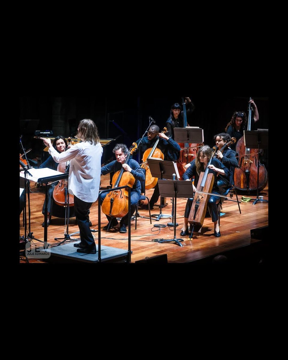 Robert Ames (@robertamesmusic) on Twitter photo An unbelievable night with the inimitable <a href="/hildurness/">Hildur Gudnadottir</a> and <a href="/LCOrchestra/">LCOrchestra</a> at <a href="/LDNSoundtrack/">LDNSoundtrack</a> last week⚡️
Huge thanks to all who came to see us, and massive kudos to <a href="/LDNSoundtrack/">LDNSoundtrack</a> for an extraordinary inaugural festival 👊💪 An unbelievable night with the inimitable <a href="/hildurness/">Hildur Gudnadottir</a> and <a href="/LCOrchestra/">LCOrchestra</a> at <a href="/LDNSoundtrack/">LDNSoundtrack</a> last week⚡️
Huge thanks to all who came to see us, and massive kudos to <a href="/LDNSoundtrack/">LDNSoundtrack</a> for an extraordinary inaugural festival 👊💪