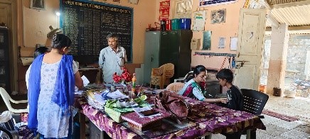 CollectorRjt's tweet image. ધોરાજી તાલુકાના મોટીમારડ ગામમાં ખેત મજૂરી કરતા પરિવારના ધાર્મિક લોડારિયાની રાષ્ટ્રીય બાળ સ્વાસ્થ્ય કાર્યક્રમ અંતર્ગત યુ એન મહેતા હોસ્પિટલમાં વિનામૂલ્યે હૃદયની સર્જરી કરતા  મળ્યુ નવ જીવન.