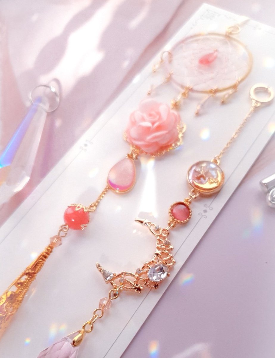 dressmakin's tweet image. 기다리고 기다리던 기쁜 소식에 RT이벤트 열어봅니다! 😭🎉

리트윗 추첨 3분께 원하시는 테마의 드림캐쳐를 제작해드리겠습니다! 끝의 끝까지 힘내봅시다 💕💕