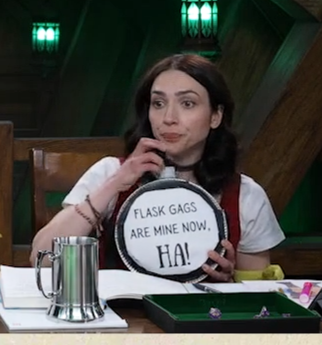 SamRiegelsFlask's tweet photo. FLASK GAGS ARE MINE NOW, HA!
#CriticalRole #SamRiegel #EdenRiegel #WildmountWildlings
(Thanks to  @schaefcake for getting me the timestamp!) https://t.co/QsJEEENq0F