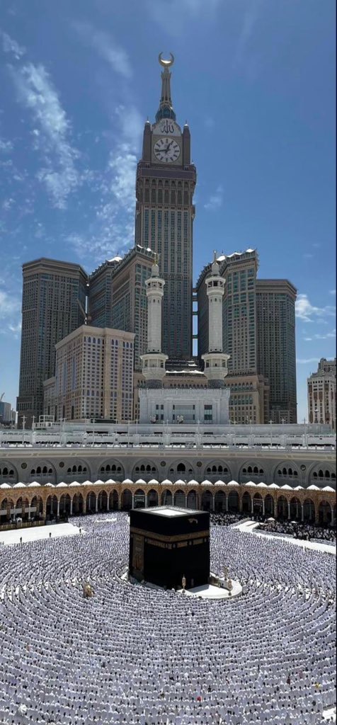 " رَبِّ اجْعَلْ هَذَا بَلَدًا آمِنًا وَارْزُقْ أَهْلَهُ مِنَ الثَّمَرَاتِ "
🇸🇦 . •••