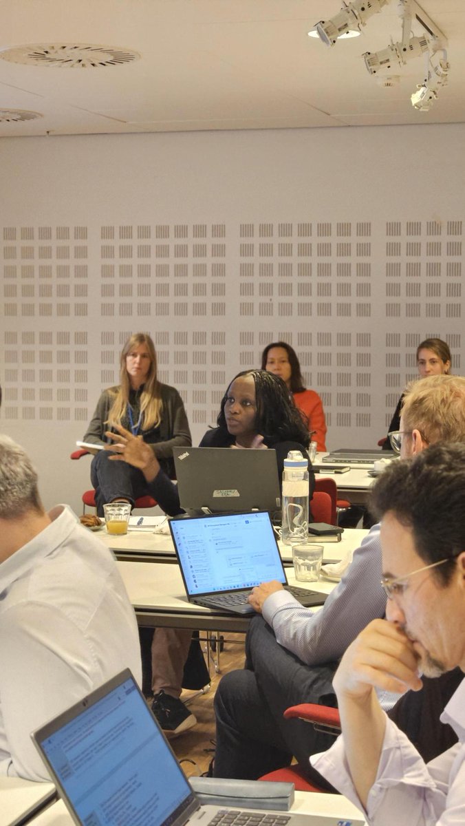 SafiSalome's tweet image. When you face a problem, this should be your response: GOOD.
Then, immediately focus on solutions. Finding a solution is the only way forward.
#SolutionsOriented