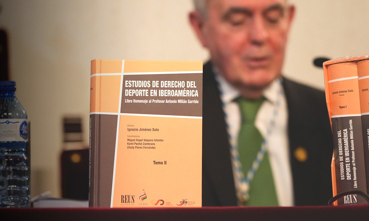 Fundación Xerez Deportivo (@xerecismolibre) on Twitter photo Imágenes de la presentación de la obra «Estudios de Derecho del Deporte en Iberoamérica». Libro Homenaje al profesor Antonio Millán Garrido, expresidente de la Fundación Xerecismo en Libertad.
📸<a href="/AcSanDionisio/">Real Academia de San Dionisio</a> Imágenes de la presentación de la obra «Estudios de Derecho del Deporte en Iberoamérica». Libro Homenaje al profesor Antonio Millán Garrido, expresidente de la Fundación Xerecismo en Libertad.
📸<a href="/AcSanDionisio/">Real Academia de San Dionisio</a>