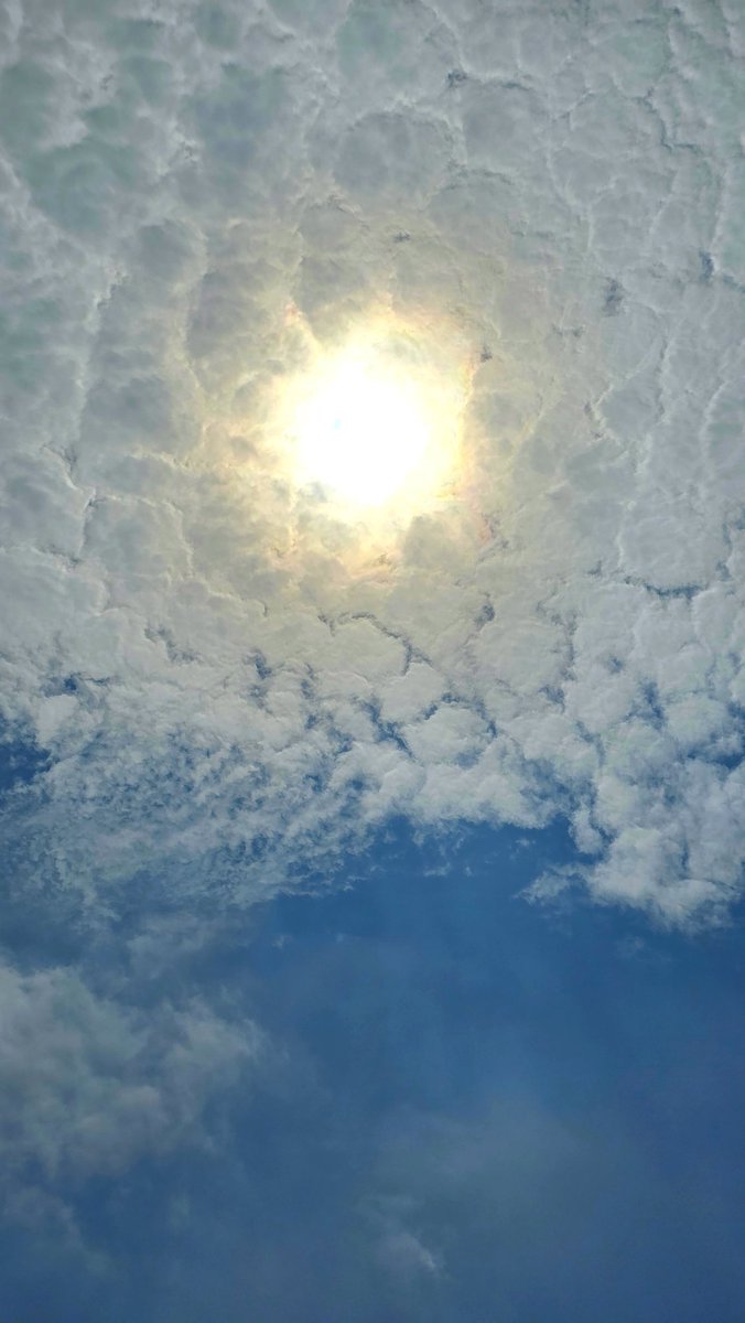 parthosarathi_b's tweet image. Fire in the sky, or a portal to another dimension?