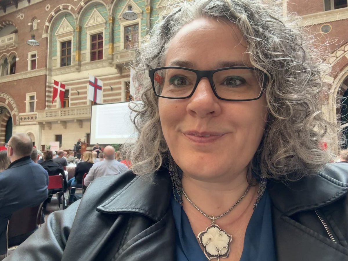 Inklusion er innovation! Forskellighed bliver til udvikling og forandring 

I dag er der Innovationstopmøde på Københavns Rådhus og <a href="/WilliamKorte/">William Korte</a> fra <a href="/SUMHdk/">SUMH</a> indledte med dette stærke budskab.

Der er så mange muligheder og jeg håber budskabet vil brede sig som ringe i vandet.