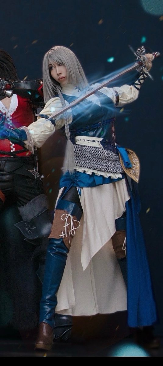 Phoenixhimesama's tweet photo. My Jill Warrick cosplay, Dominant of Shiva from Final fantasy XVI. ❄️ 💙🗡️ https://t.co/mOPW2xKVHn