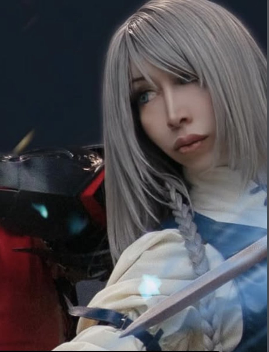 Phoenixhimesama's tweet photo. My Jill Warrick cosplay, Dominant of Shiva from Final fantasy XVI. ❄️ 💙🗡️ https://t.co/mOPW2xKVHn