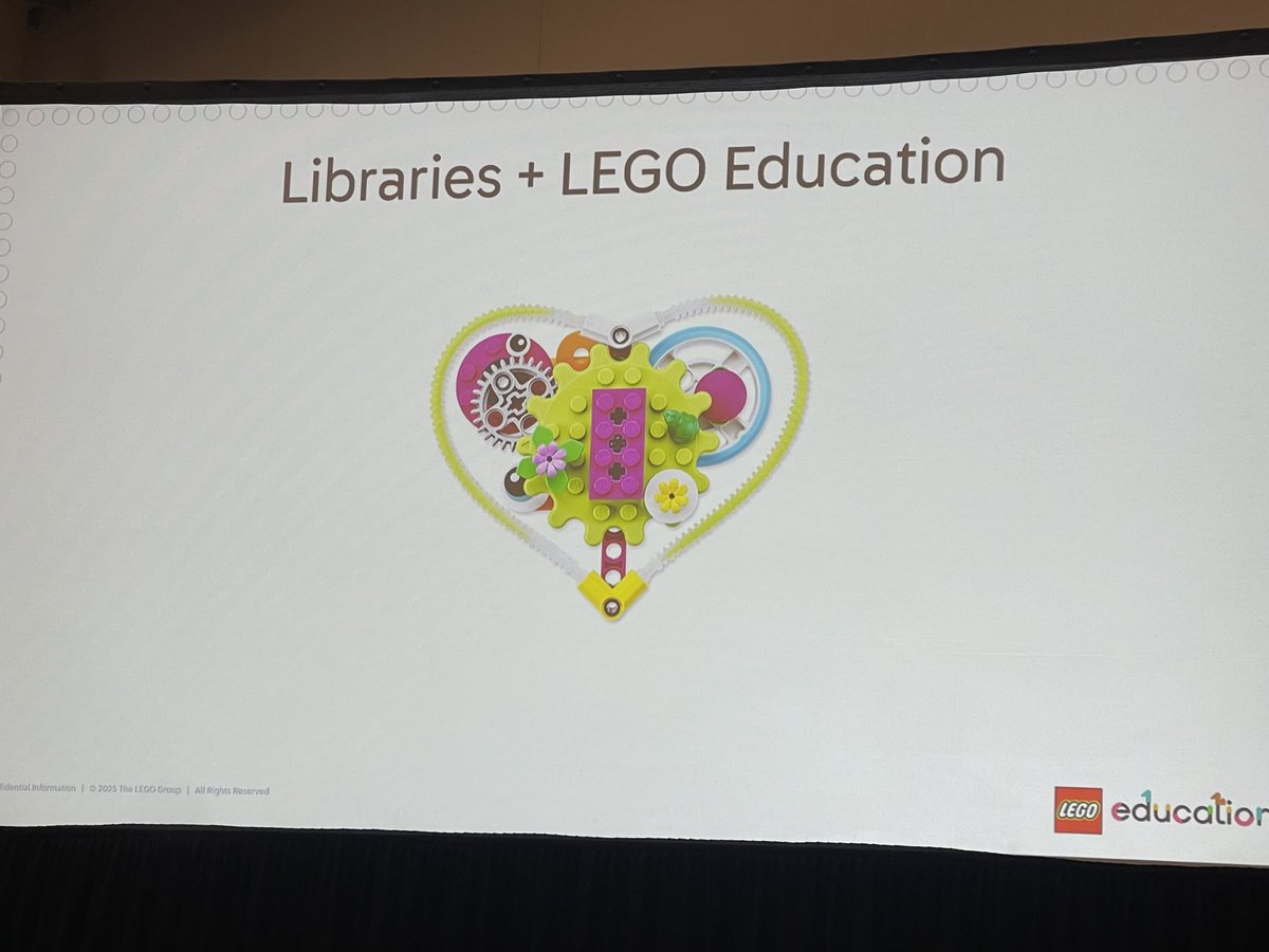 SESSharkLibrary's tweet image. #TXLA25 Day 2 with ❤️Legos -Literature-Learning-Librarians ⁦@katy_libraries⁩ ⁦@schmalzsharks⁩ ⁦@kfoxfix⁩ ⁦@KChristieLaw⁩