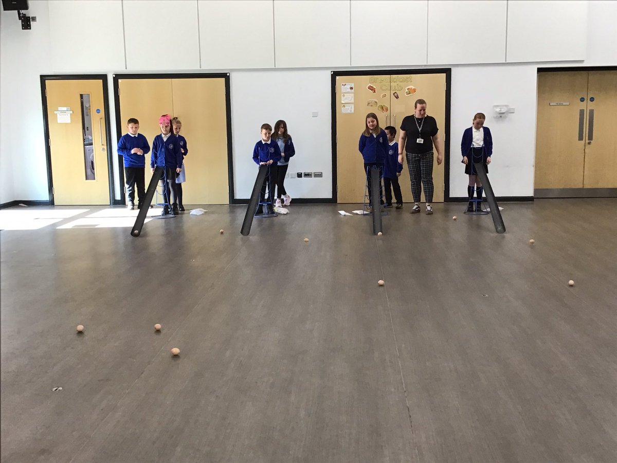 HilderthorpeSch's tweet photo. Year 4 had a ‘cracking’ time this morning…and we have some ‘eggs-ellent’ egg rollers! Bonus dojo’s were awarded for supporting each other snd showing respect. No eggs were damaged in this competition #hildyear4 #hildvalues #hildRE https://t.co/GUJUWVKoTY