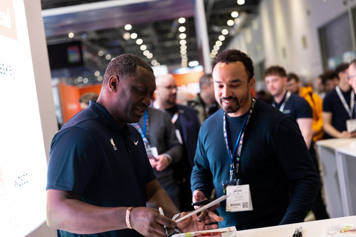 Cloud & AI Infrastructure London (@cai_london) on Twitter photo ๐ฅ ๐๐ฅ๐จ๐ฎ๐ & ๐๐ ๐๐ง๐๐ซ๐๐ฌ๐ญ๐ซ๐ฎ๐๐ญ๐ฎ๐ซ๐ 2025: ๐๐๐ซ๐ ๐๐๐ ๐๐๐ฎ๐ ๐ก๐ญ ๐จ๐ง ๐๐๐ฆ๐๐ซ๐?๐ธ
Our official event gallery is now LIVE, capturing the best of Cloud & AI Infrastructure 2025.
Register your interest now: eu1.hubs.ly/H0j1vT00 ๐ฅ ๐๐ฅ๐จ๐ฎ๐ & ๐๐ ๐๐ง๐๐ซ๐๐ฌ๐ญ๐ซ๐ฎ๐๐ญ๐ฎ๐ซ๐ 2025: ๐๐๐ซ๐ ๐๐๐ ๐๐๐ฎ๐ ๐ก๐ญ ๐จ๐ง ๐๐๐ฆ๐๐ซ๐?๐ธ
Our official event gallery is now LIVE, capturing the best of Cloud & AI Infrastructure 2025.
Register your interest now: eu1.hubs.ly/H0j1vT00