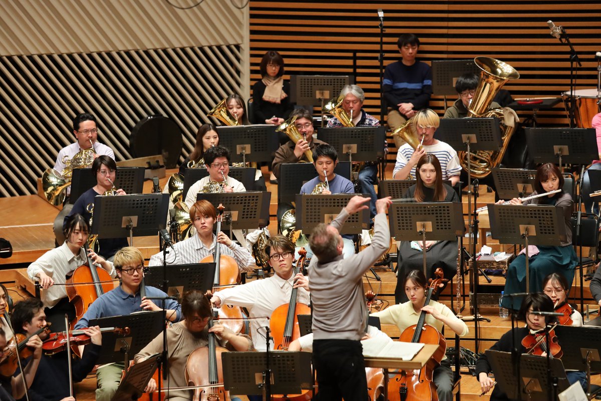 Tokyo_Symphony's tweet photo. 明日はいよいよ2025/26シーズン最初の定期演奏会です。
本公演は休憩がございませんので、時間に余裕をもってご来場ください。

◇4/5（土）18時　サントリーホール
指揮＝ジョナサン・ノット
ブルックナー：交響曲 第8番（第1稿／ノヴァーク版） https://t.co/m8EGLtGiUM