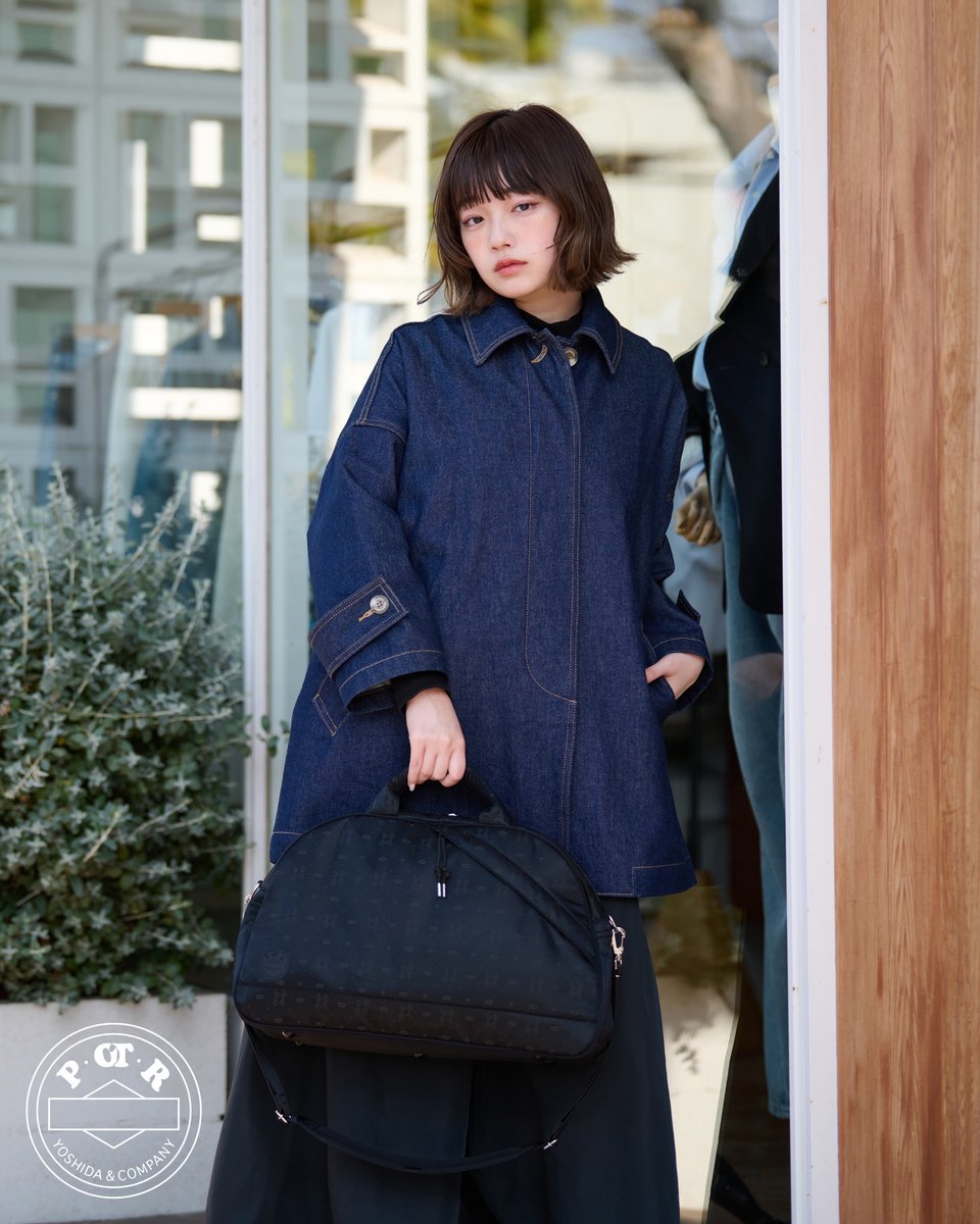 porter_stand's tweet photo. 「POTR MONOGRAM」

高密度に織り上げた光沢のあるナイロン生地に、POTRオリジナルのモノグラム柄をジャカードで表現したシリーズです。

ぜひ、店頭にてご覧ください。
https://t.co/Ev4yENZNjR https://t.co/81sM7Anxq9