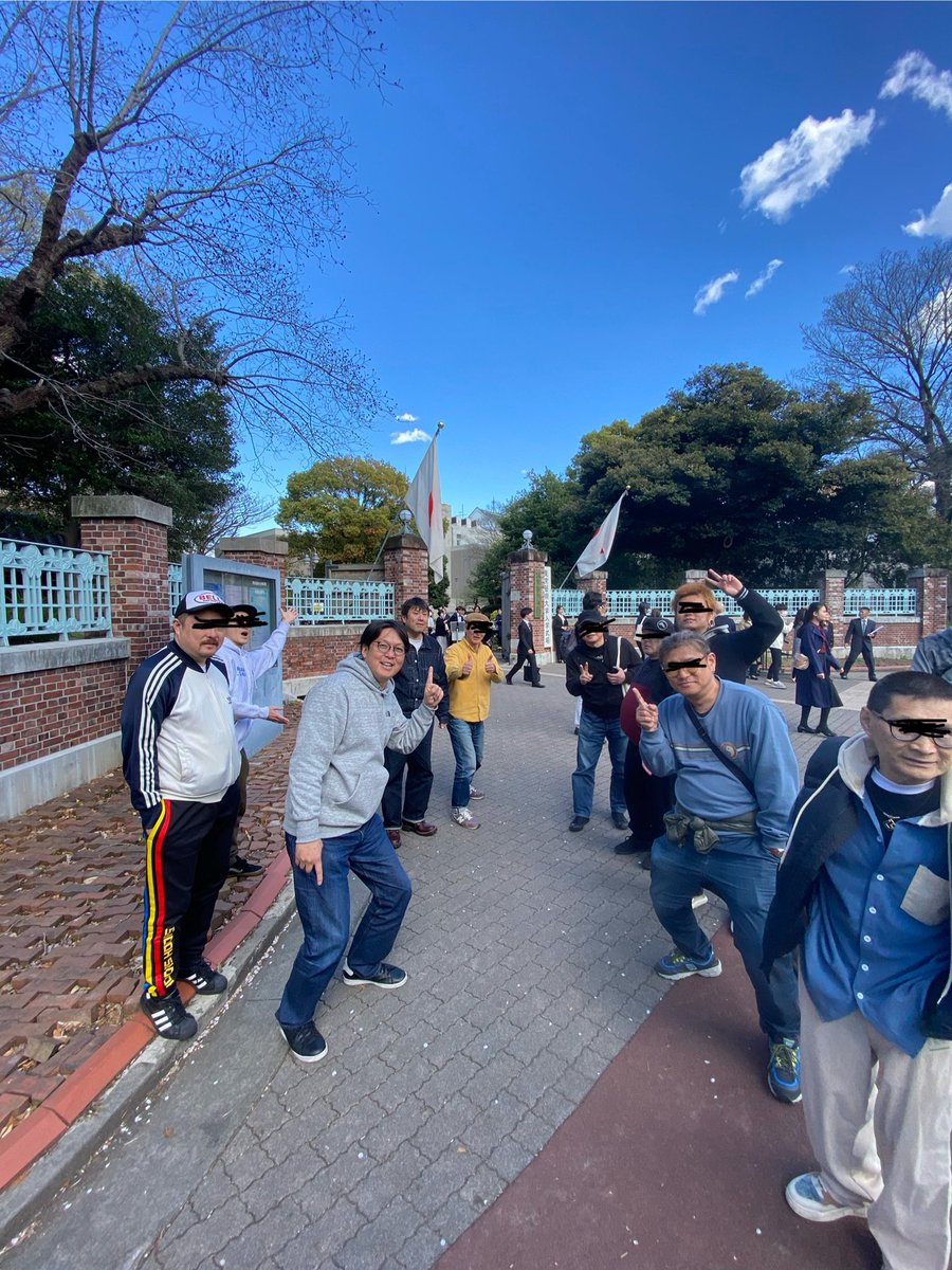 Tokyo_Darc's tweet photo. 花見日和。国立博物館と寛永寺と東京芸大入学式。 https://t.co/Qto8tnfz39