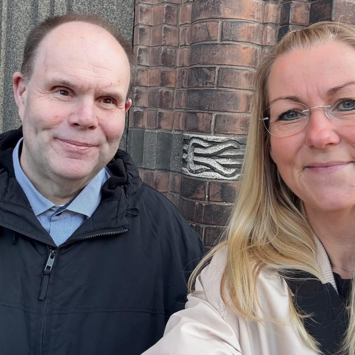 Socialpædagogerne (@socialpaed) on Twitter photo Vores forretningsudvalgsmedlem Tina Holmgaard mødte lige <a href="/Thorkild_Olesen/">Thorkild Olesen</a> på vej til Innovationstopmøde, som vi inviterer til som del af Disability Tech Denmark😊 'Hvordan kan nye teknologier forbedre livskvaliteten for mennesker med handicap?', handler topmødet om💡 #dksocial Vores forretningsudvalgsmedlem Tina Holmgaard mødte lige <a href="/Thorkild_Olesen/">Thorkild Olesen</a> på vej til Innovationstopmøde, som vi inviterer til som del af Disability Tech Denmark😊 'Hvordan kan nye teknologier forbedre livskvaliteten for mennesker med handicap?', handler topmødet om💡 #dksocial