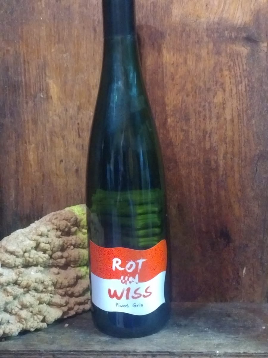 ULMulhouse's tweet photo. 👉Difficile de ne pas s'effrayer des #TrumpTariffs.
▶️Nos #viticulteurs et entreprises, prêts à affronter les transformations de la société, de la planète et du monde ont besoin du soutien de l'#Alsace et de l'#Europe!
🎯UL promeut la proximité, l'#Innovation, le #MadeInAlsace🇲🇨. https://t.co/vl7VB5a7s2