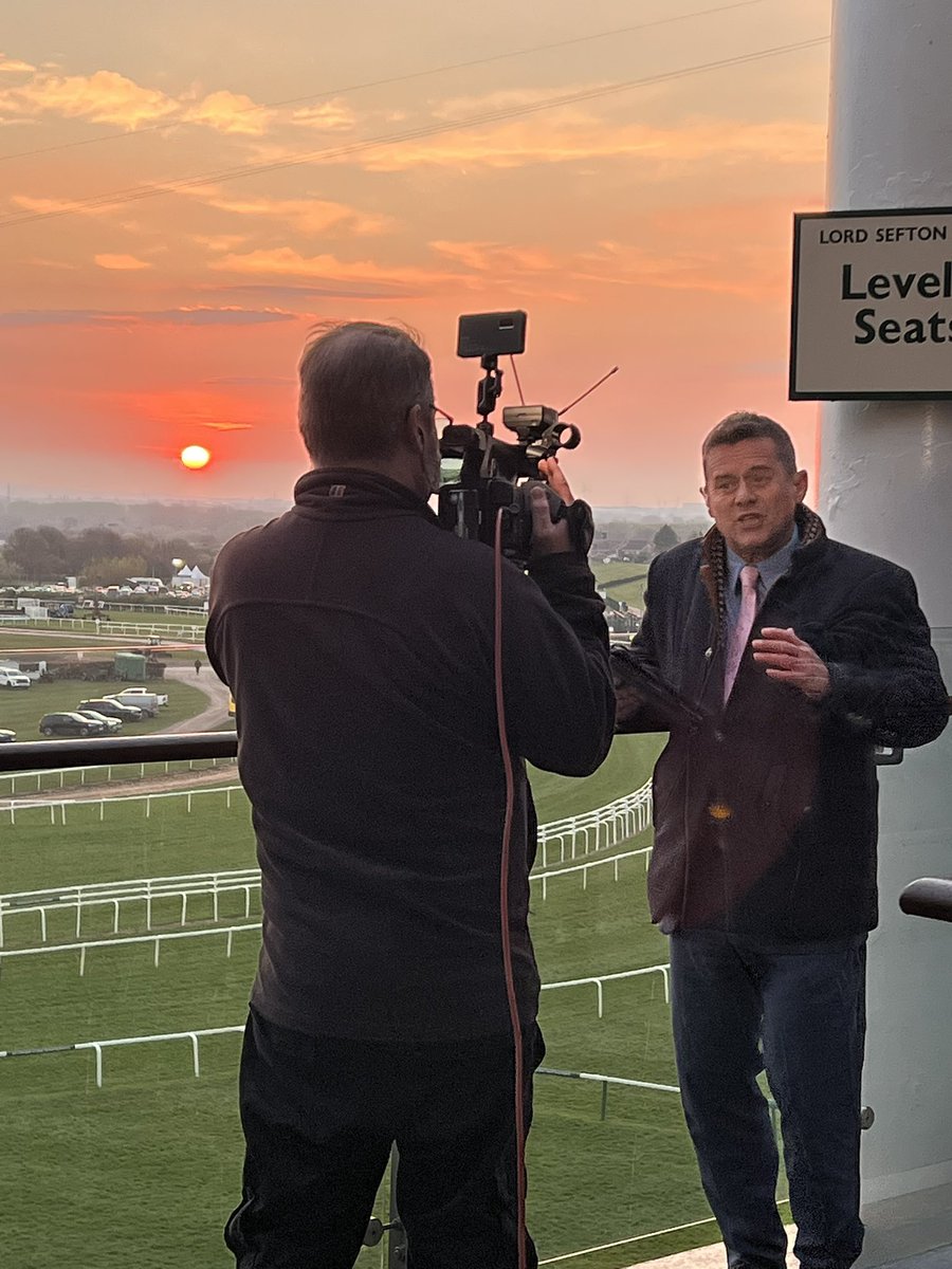 Mike Bushell tweet media