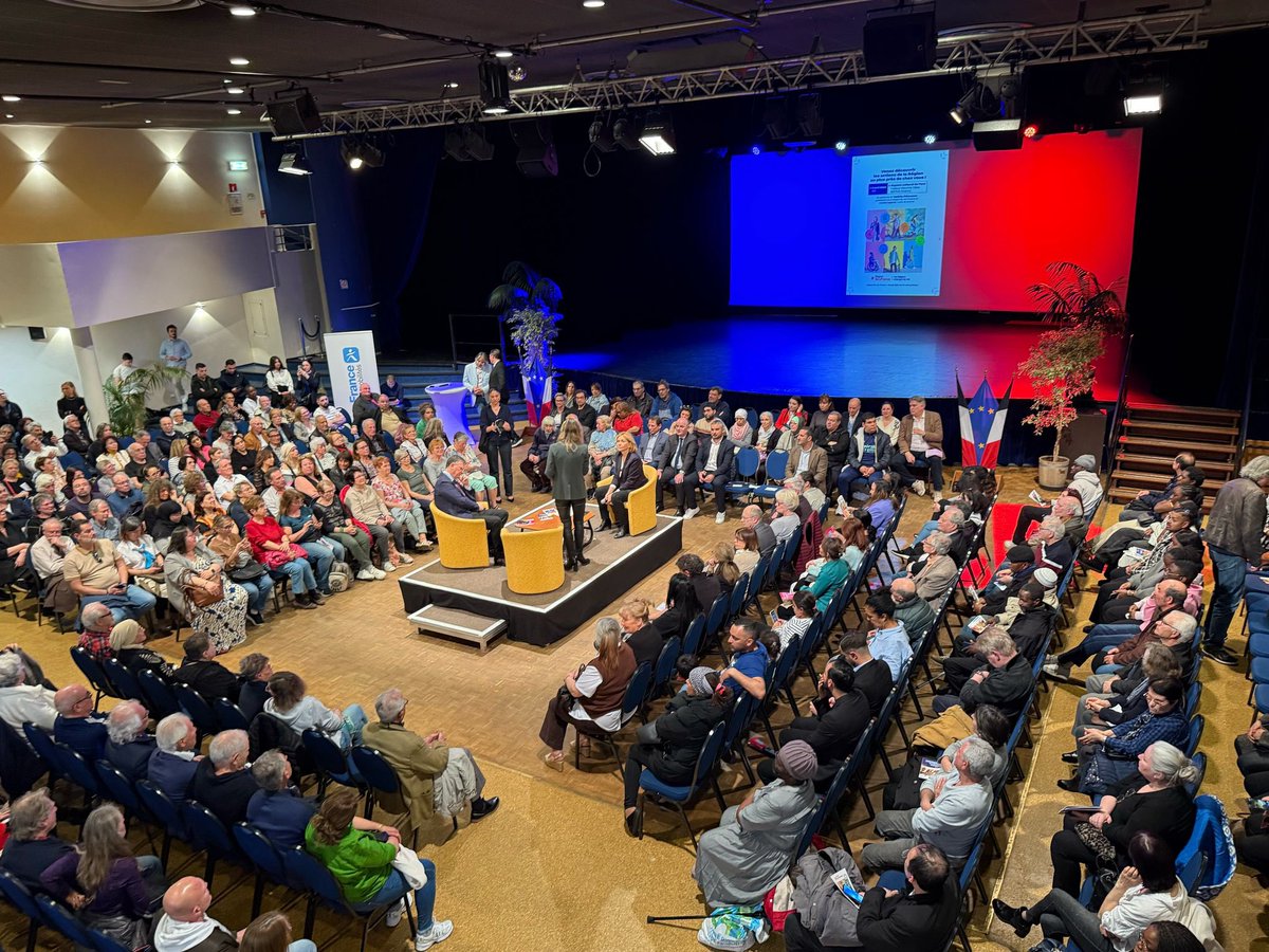 Vincent CAPO-CANELLAS (@capo_canellas) on Twitter photo Réunion publique de <a href="/vpecresse/">Valérie Pécresse</a> à <a href="/VilledeDrancy/">Ville de Drancy</a> pour présenter l’action de la région <a href="/iledefrance/">Région Île-de-France</a> et recueillir les suggestions des habitants. Nombreux échanges constructifs notamment autour des questions de transport (dont le prolongement de la ligne 7) et d’éducation en Réunion publique de <a href="/vpecresse/">Valérie Pécresse</a> à <a href="/VilledeDrancy/">Ville de Drancy</a> pour présenter l’action de la région <a href="/iledefrance/">Région Île-de-France</a> et recueillir les suggestions des habitants. Nombreux échanges constructifs notamment autour des questions de transport (dont le prolongement de la ligne 7) et d’éducation en
