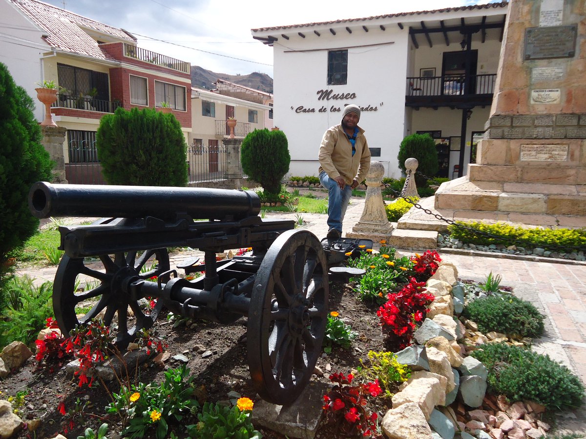 megaherzone's tweet image. 