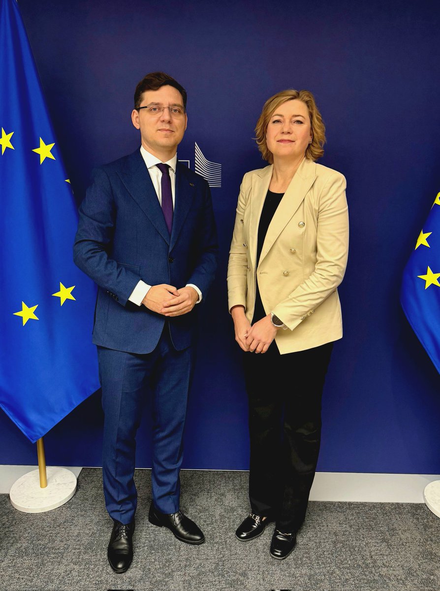 Victor NEGRESCU (@negrescuvictor) on Twitter photo Productive meeting with <a href="/EU_Commission/">European Commission</a> Vice-President <a href="/HennaVirkkunen/">Henna Virkkunen</a> on EU priorities: countering #ForeignInterference, boosting #AI & #Robotics education, and securing at least 30% for #Digital in the #EUCompetitiveness Plan.
Europe must lead the digital transition. Productive meeting with <a href="/EU_Commission/">European Commission</a> Vice-President <a href="/HennaVirkkunen/">Henna Virkkunen</a> on EU priorities: countering #ForeignInterference, boosting #AI & #Robotics education, and securing at least 30% for #Digital in the #EUCompetitiveness Plan.
Europe must lead the digital transition.