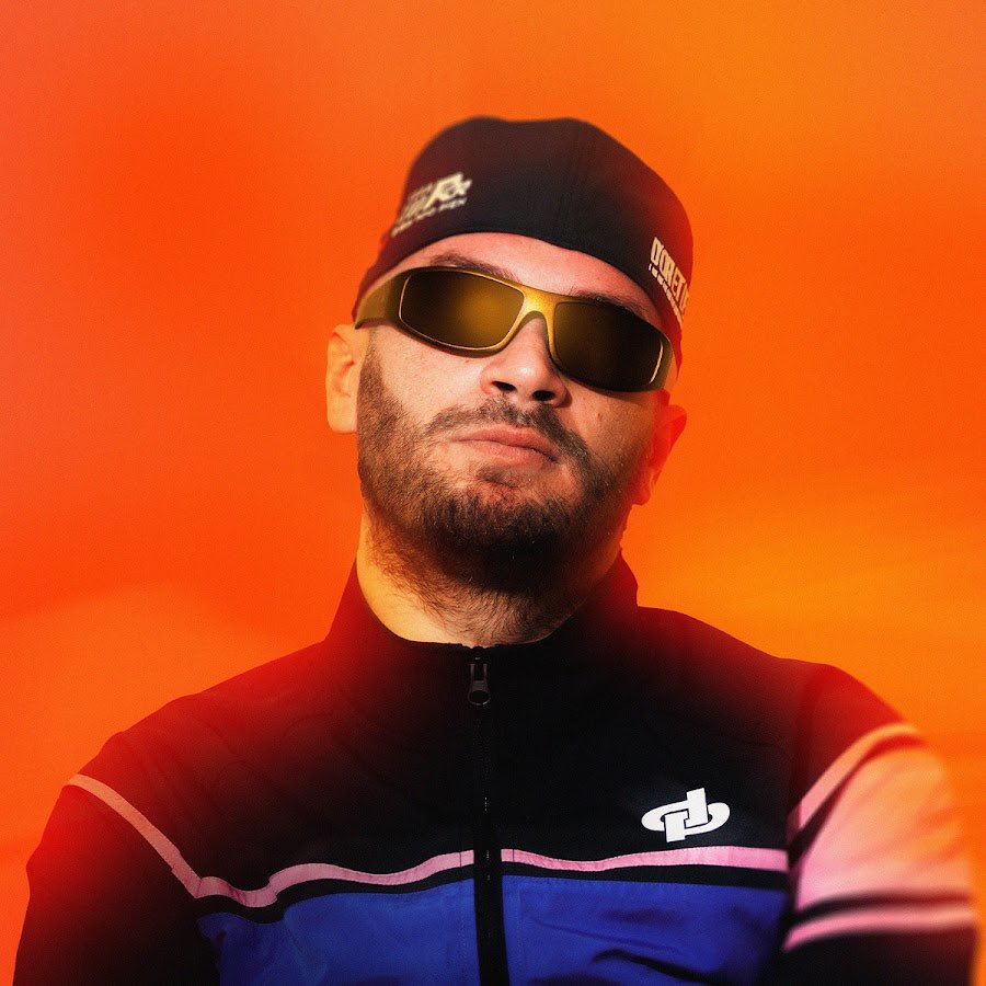 ShadesFrance's tweet image. 🚨 La billetterie du second Vélodrome de Jul est ouverte !

Sauf qu’il y a une file d’attente de… 500.000 personnes ! 😳