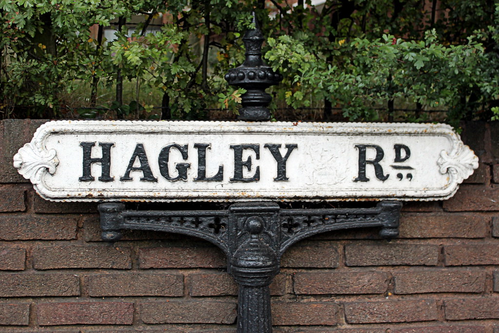 Halesowen NHT have supported Cllr Phipps yesterday morning, conducting a speed watch operation on Hagley Road. Warning notices on the way.
#slowdown