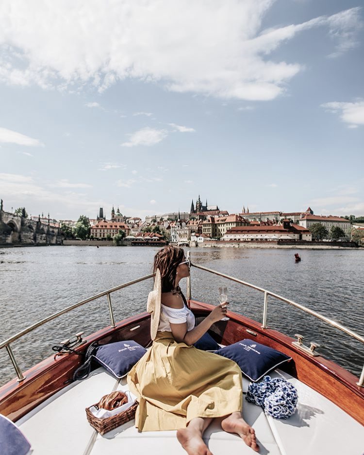 Experience Easter at #FSPrague – Stroll through charming blooming streets, indulge in a delightful Easter Brunch on April 20th, and set sail on the Vltava for a view of the city like no other. 🌿 ​

#FourSeasons #prague #europe #easter #easterbrunch #spring #monthlyhighlights