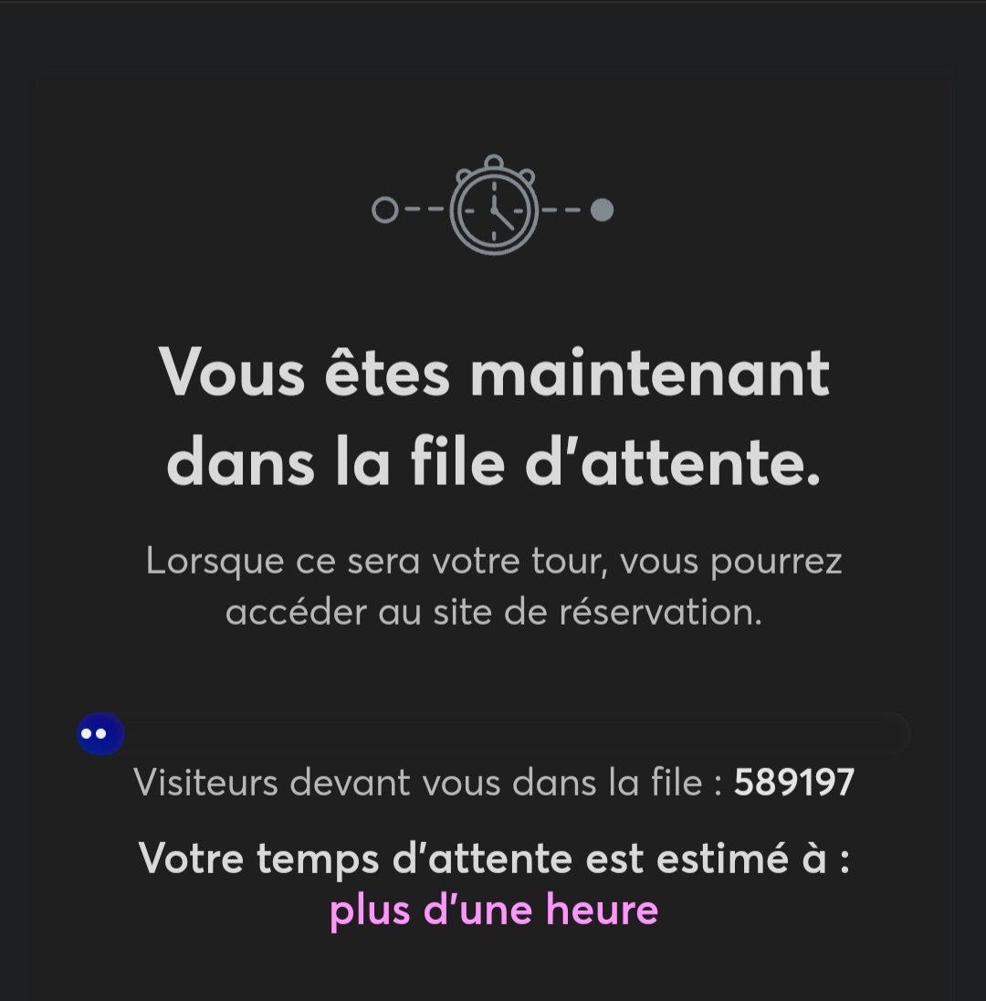 clemento06's tweet photo. Ah d'accord toujours plus de monde et les stocks de la Fnac sont déjà vide 👍🏼 https://t.co/uRZlM0Z6WB