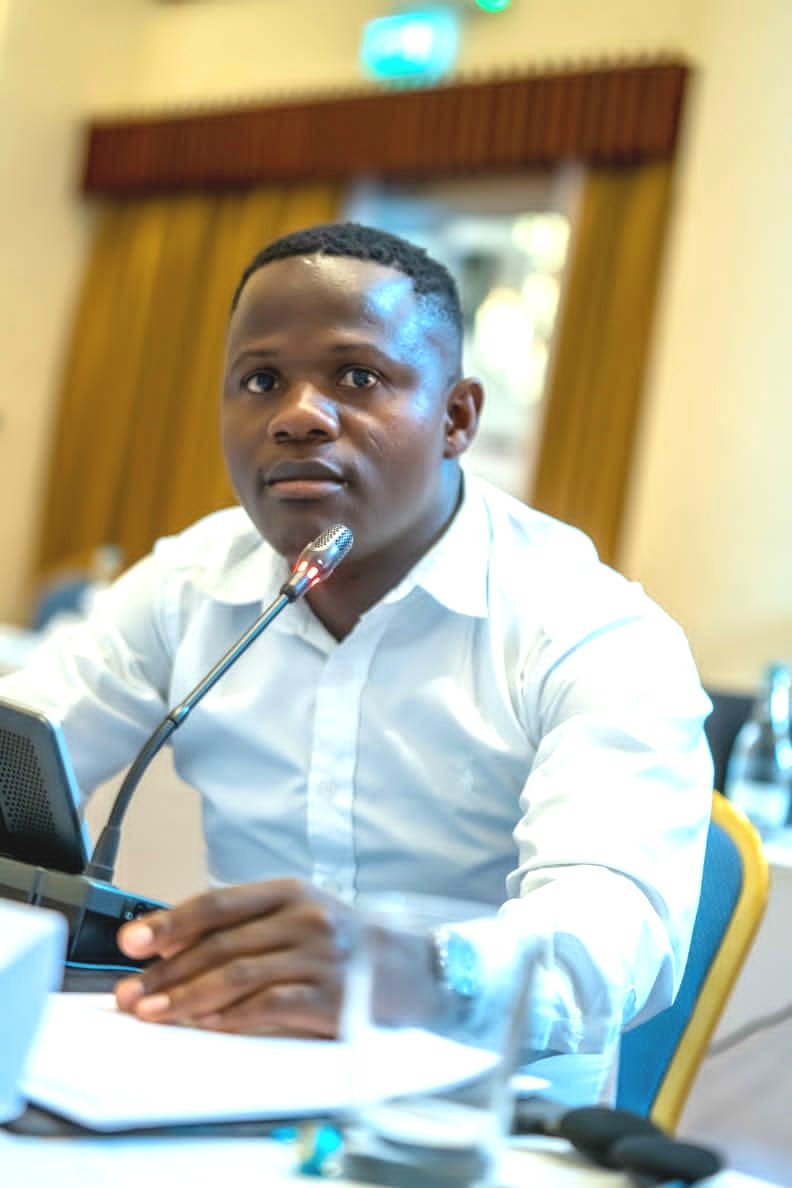 #ArticleAlert : we sat down with a small grains local farmer, <a href="/MarlonMuronzi10/">Marlon Muronzi</a>
who took us through his journey in sustainable farming. Read below:
thesouthernenvironment.co.zw/2025/04/04/sma…