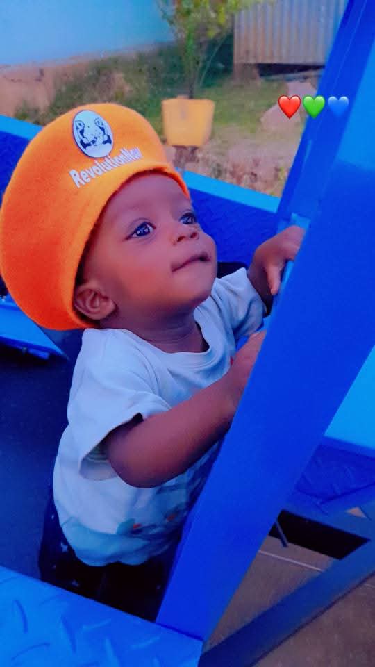 believeokpe2's tweet image. stand with Omoyele Sowore. A fearless voice for justice, truth, and freedom in Nigeria. We need leaders who challenge oppression and speak truth to power—no matter the cost. #FreeSpeech #JusticeForSowore #EndRepression