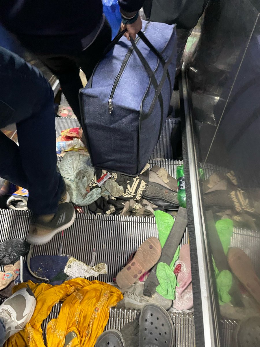 Jeevan Prakash Sharma (@jeevanpsharma) on Twitter photo Sukhwinder Singh, who was removed as the divisional #railway manager from Delhi Division <a href="/drm_dli/">DRM Delhi NR</a> after a #stampede at the #NewDelhiRailwayStation, has been transferred to Patiala Locomotive Works. My report for <a href="/PTI_News/">Press Trust of India</a>
<a href="/AshwiniVaishnaw/">Ashwini Vaishnaw</a> <a href="/RailMinIndia/">Ministry of Railways</a>
timesofindia.indiatimes.com/india/new-delh… Sukhwinder Singh, who was removed as the divisional #railway manager from Delhi Division <a href="/drm_dli/">DRM Delhi NR</a> after a #stampede at the #NewDelhiRailwayStation, has been transferred to Patiala Locomotive Works. My report for <a href="/PTI_News/">Press Trust of India</a>
<a href="/AshwiniVaishnaw/">Ashwini Vaishnaw</a> <a href="/RailMinIndia/">Ministry of Railways</a>
timesofindia.indiatimes.com/india/new-delh…
