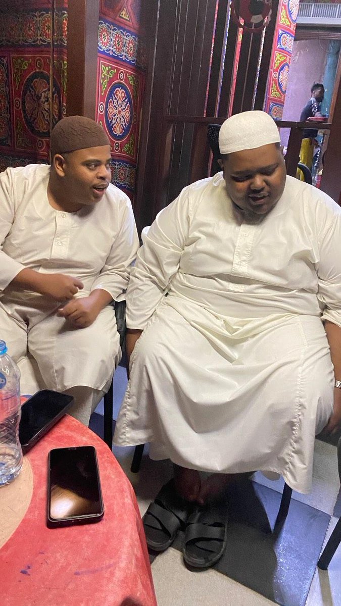 wdalhaj991's tweet photo. القامة والفخامة https://t.co/vuM2MzHTpE