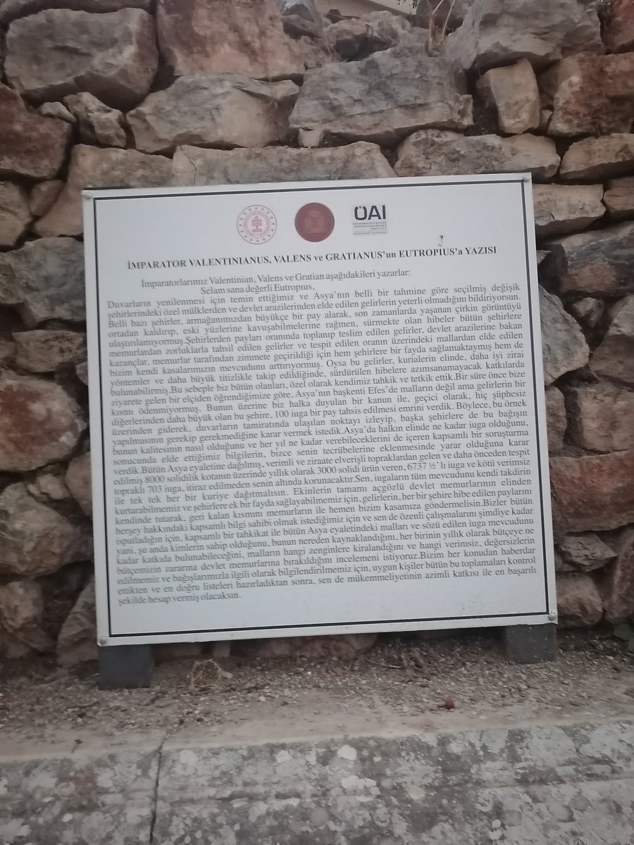 birayozden's tweet photo. Efes'ten🕊️ #efes #ephesus #efesantikkenti #izmir #history #celsuslibrary https://t.co/LFP8mZiJvl