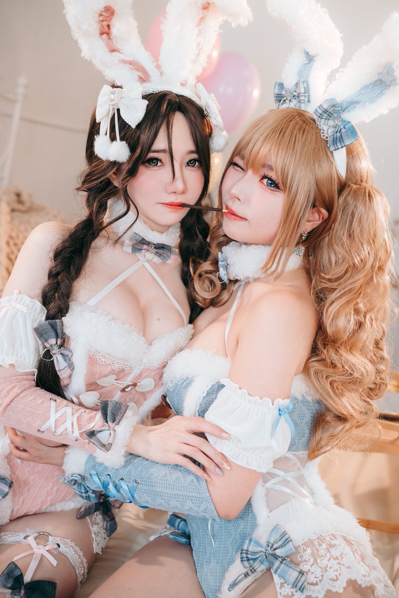 Hihi today is the day ! Im super nervous! Everything is not completely ready yet😂 But Lets make it happen 🥰 Chit Chat with sally and bao and vote for your fav cosers tonight at 9pm on https://t.co/Cs6cCPmGrA ❤️大家今晚直播见！

 #sally1stcoscomp ! https://t.co/kGMXM4AyEg