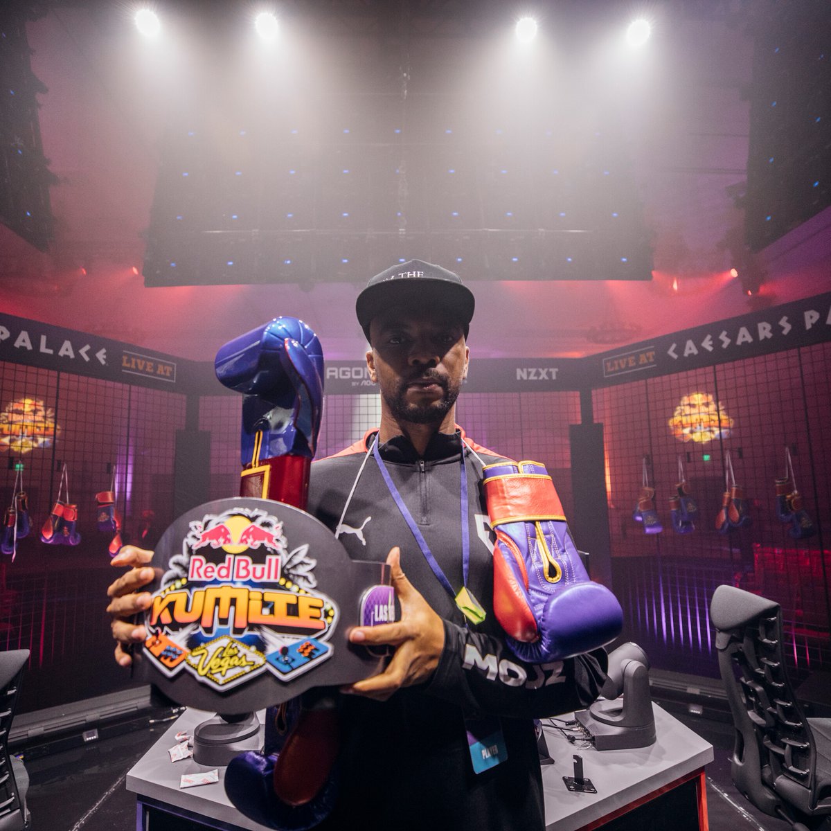 mousesports's tweet photo. It’s time to run it back, isn’t it? 😏
Both EndingWalker and ProblemX will take on #RedBullKumite2025 in Paris this weekend.

#VAMOUZ https://t.co/KjAZWLxhTr