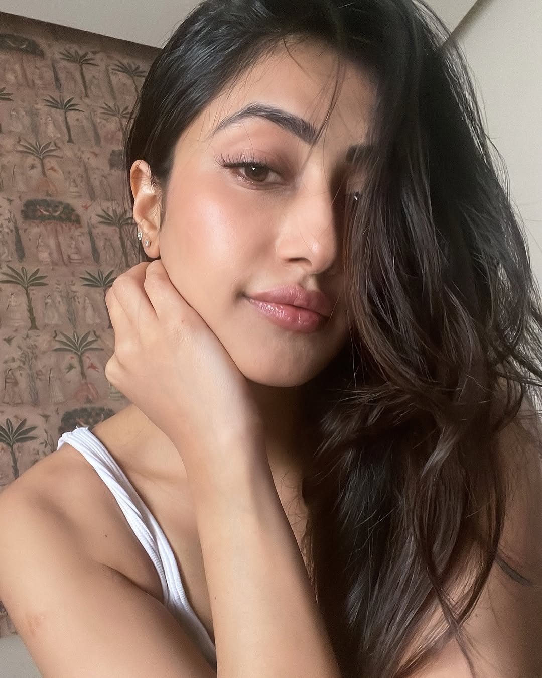 GnrNMqIWAAAeX8p?format=jpg&name=large