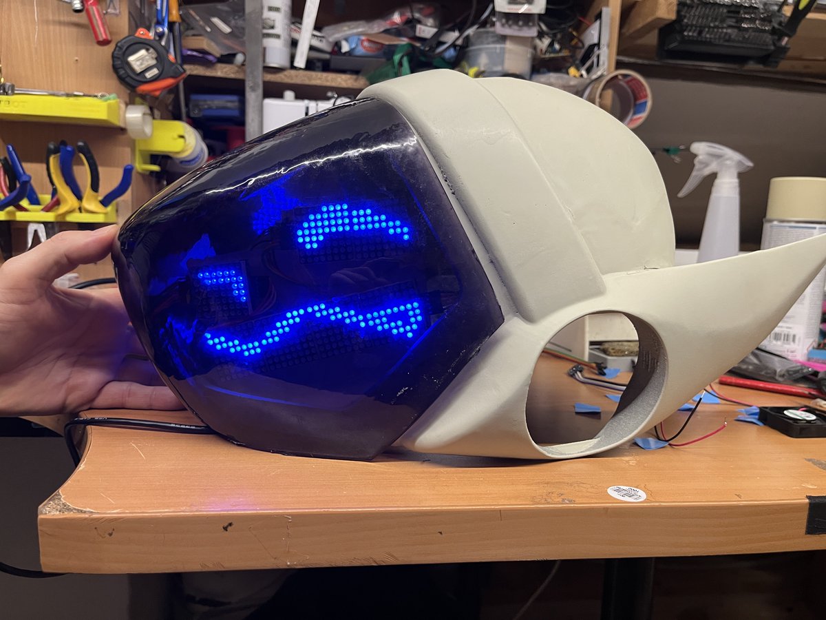 RaptorsDen's tweet image. Some may already know, we started to work on our first protogen prototype some months ago, although we had to order the visor since we don't have a vacuum forming machine, I can finally show some progress!
#protogen #workinprogress #furryfandom #fursuit