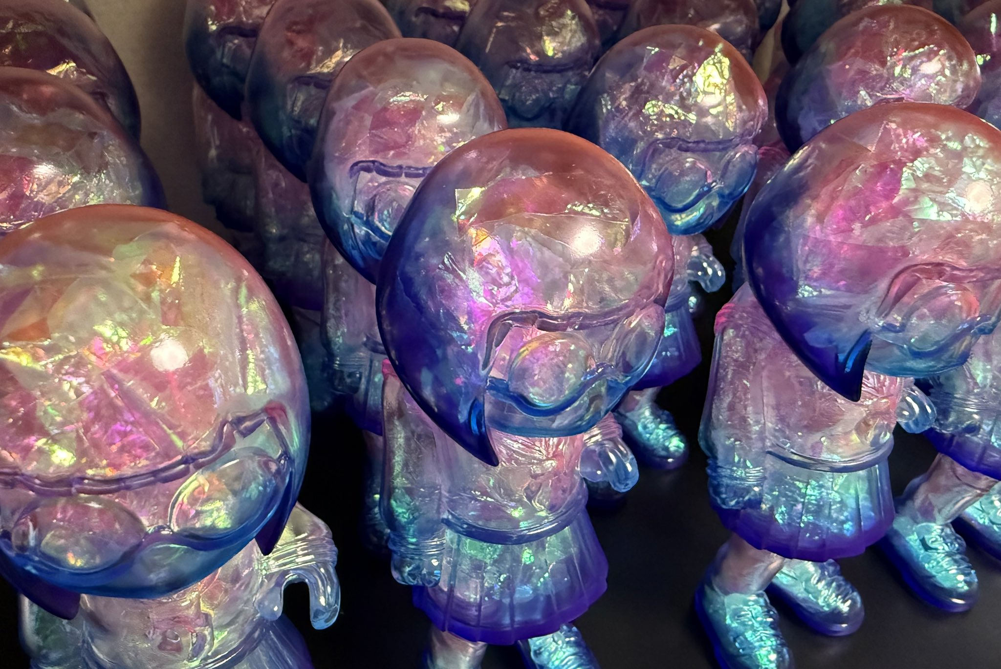 FAR EAST RIOT TOY (@_F_E_R_T_) / X FAR EAST RIOT TOY (@_F_E_R_T_) / X