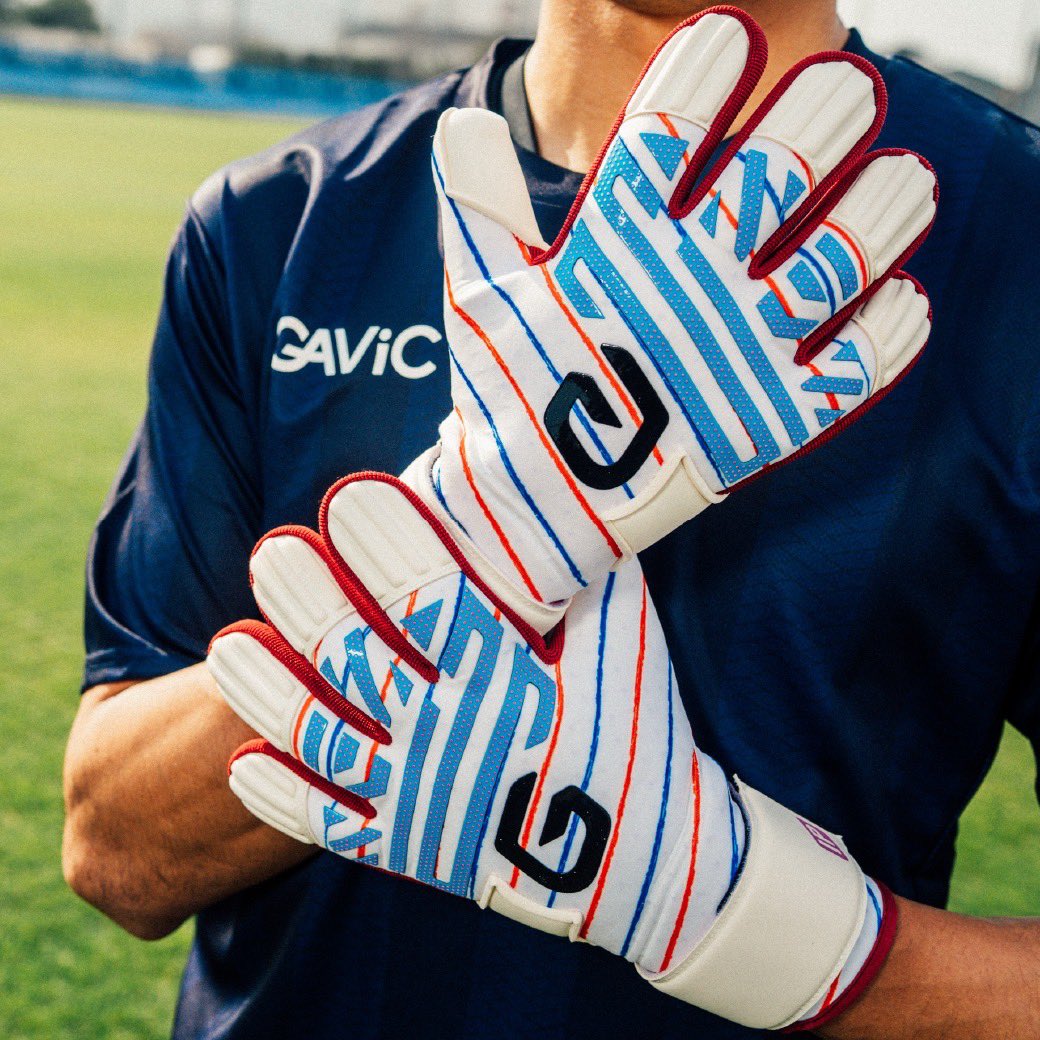 gavicofficial's tweet image. マトゥーGKグローブから朴一圭選手別注モデルが登場。

朴選手のこれまでの経験を反映したデザインや機能にこだわった特別な1双。

4月25日（金） 各取扱店にて発売開始予定

gavic.jp/pages/ilgyu-pa…

#gavic #ガビック #bcip #朴一圭