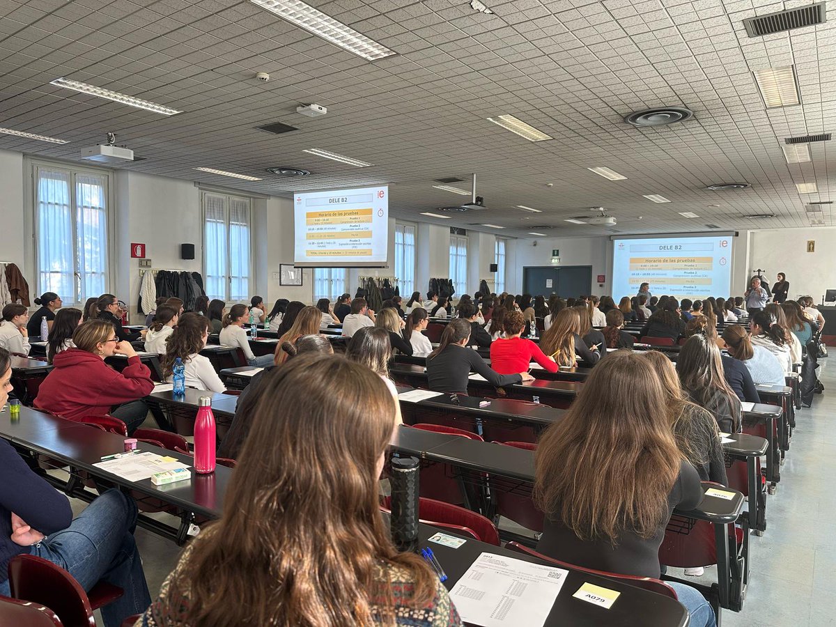 Auguriamo a tutti i candidati del #DELE di aprile mucha suerte 🤞