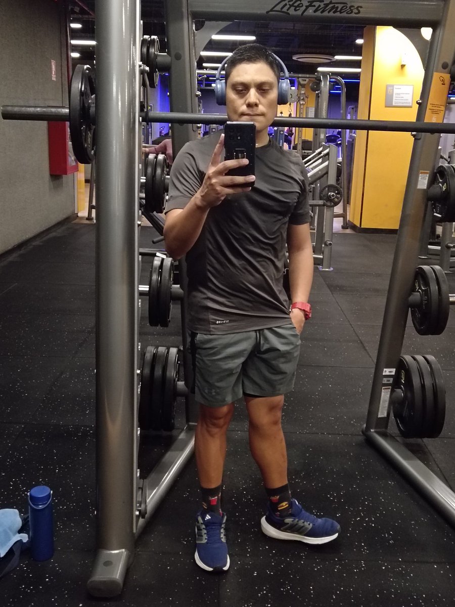 Chef_406's tweet photo. 🥳 Luego de cuatro meses poco a poco estoy viendo como descienden las medidas de kilos en masa grasa corporal y aumentan kilos en masa musculo esqueletica ❤️

#WorkOut #GymThreads #Gym https://t.co/njrwTDhVPu