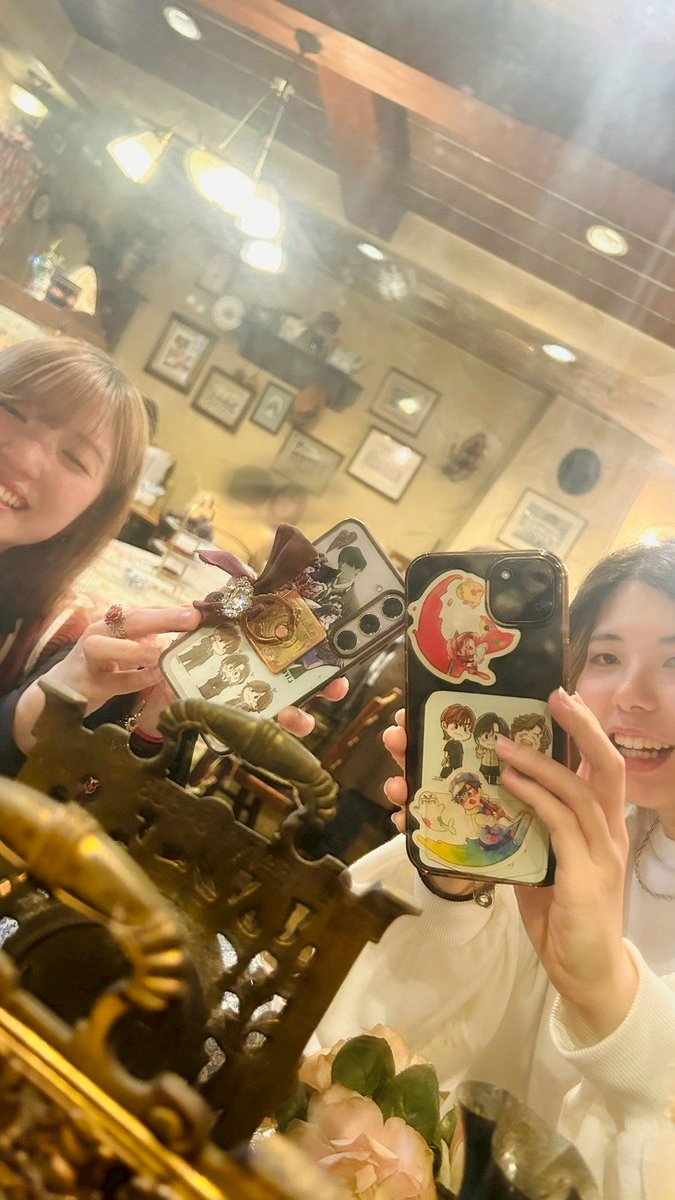 _xChihiroNx_'s tweet photo. 先日、らんらんと
#SecondVerse を観劇しました📣
ぴっぴちゃん父娘が全く同じ動きしてて
ここきっとめっちゃ練習したんやわ…
と思って本人に伝えたら無意識らしく
「…どこ!?」ってなってて横転✨
1年ぶりのサテライトの皆様も相変わらず素敵で、ニッコニコで送り出してくれて嬉しかったです❤️🔥 https://t.co/ZGHmynQgBC