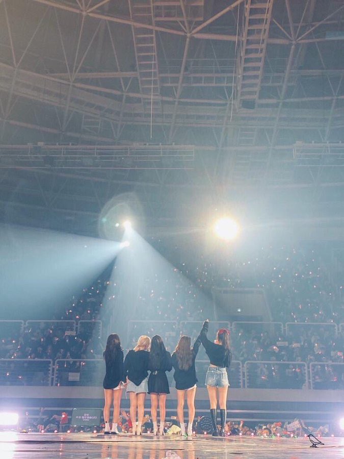 joyko_0903's tweet photo. 10年間ReVeluvの
Happinessになってくれてありがとう😭
🩷🧡💙💜💚♾️ https://t.co/lO4XELiA2z