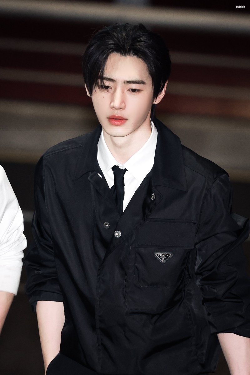 250404
#엔하이픈 #성훈 
#ENHYPEN #SUNGHOON