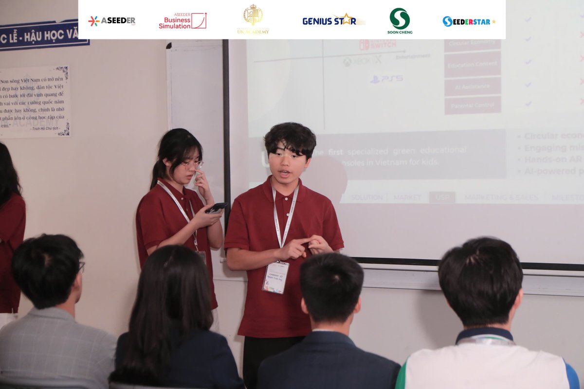 BVISHanoi's tweet image. ✨ Congrats to BVIS Hanoi students for shining at the ASEEDER Business Simulation regional round!
🏅 Gold Award & WYEF invite (Y10 team)
📈 Top 2 Trading Team (Y11 team)
📸 More at: zurl.co/KsC9i
#MyBVIS #ASEEDER2025 #StudentSuccess #FutureLeaders