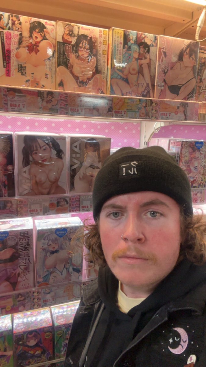 sera .__.’ glitch tweet media