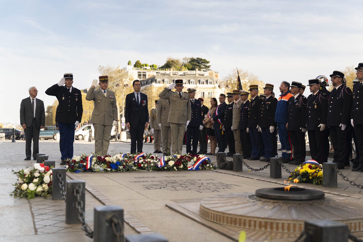 Gouverneur militaire de Paris (GMP) tweet media